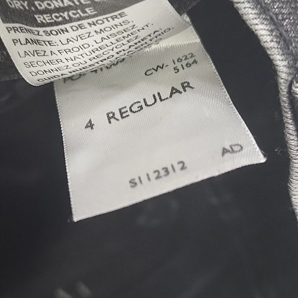 DENIZEN from Levi's Boy's Black Taper Adjustable Waist Jeans Size 4